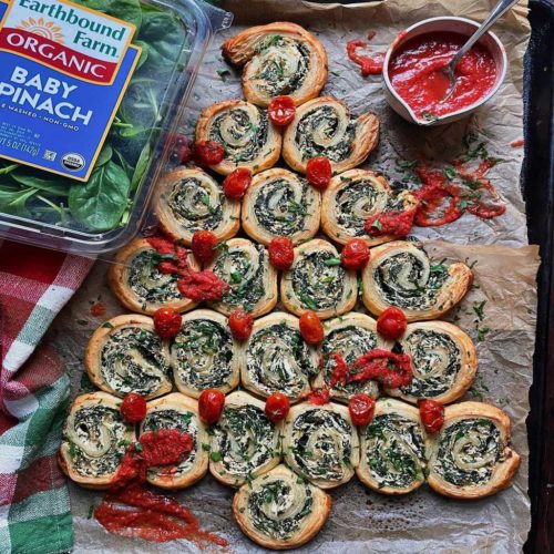 Spinach and Ricotta Puffed Pastry Christmas Tree Featured Image